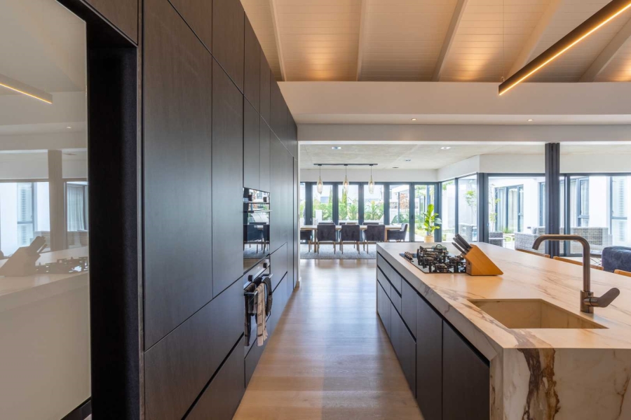 To Let 5 Bedroom Property for Rent in Val De Vie Estate Western Cape